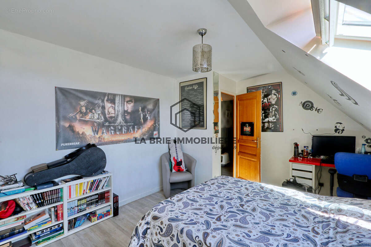 Maison à BRIE-COMTE-ROBERT