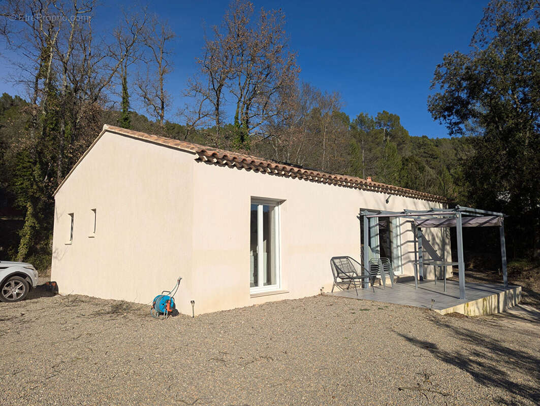 Maison à SALERNES