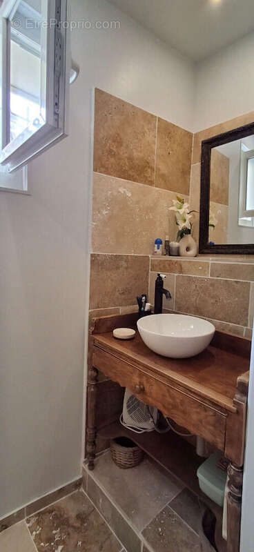 EXCLUSIVITE Maison de village garage et cour - photo 10