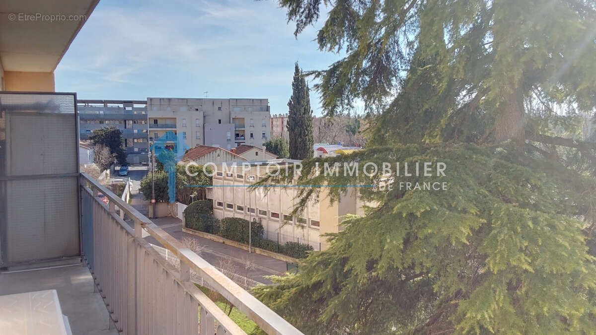 Appartement t4 (2 chambres) climatise, double vitrage, traverant, avec ascenseur, balcon, loggia, cave, parkin - photo 5