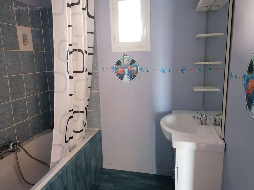 Manosque, très beau t2 de 45 m2 en copro 3 apparts quartier résidentiel - photo 9