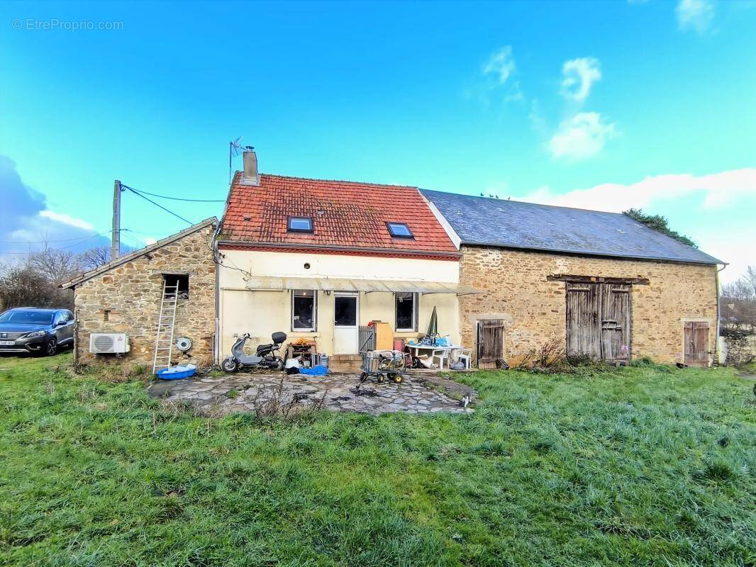 Maison à EGUZON-CHANTOME