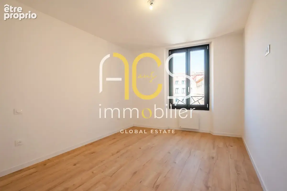 Appartement 4 pièces -  Centre-Ville Saint-Raphaël - Plage à 1min - photo 4