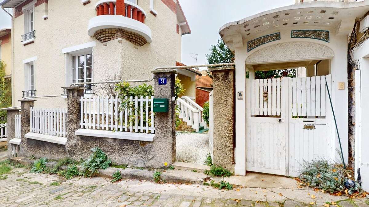 Maison à PARIS-19E