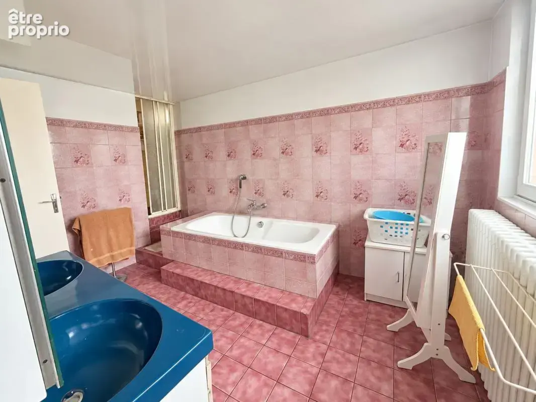 Investissement locatif - Maison 250 m² - jardin - 2 garages - 5 chambres- loyer déjà décôté du prix de vente ! - photo 8