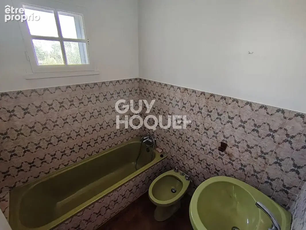 Carpentras Lègue - Maison de 7 pièce(s) de 210 m² avec 5 chambres, jardin et garage - photo 14