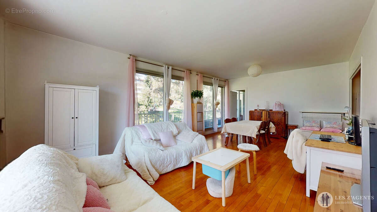 Appartement à MEYLAN