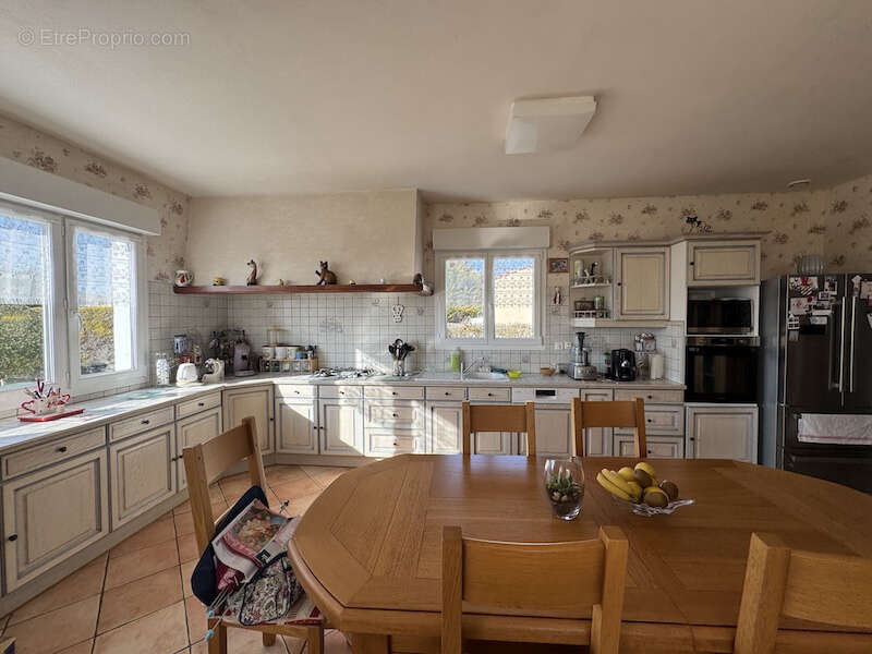 Maison à MORTAGNE-SUR-GIRONDE