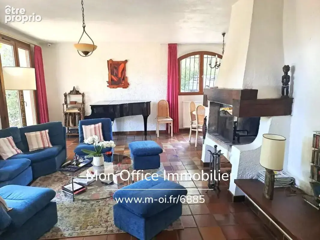 Référence : 6885-VCL. - Maison dans résidence avec gardien - au coeur d'une pinède - 4 chambres 1 bureau - BOUC BEL AIR - photo 4
