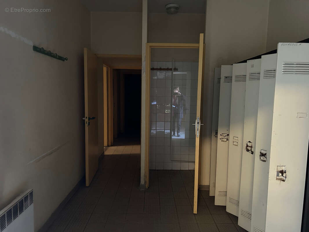 Commerce à BARBASTE