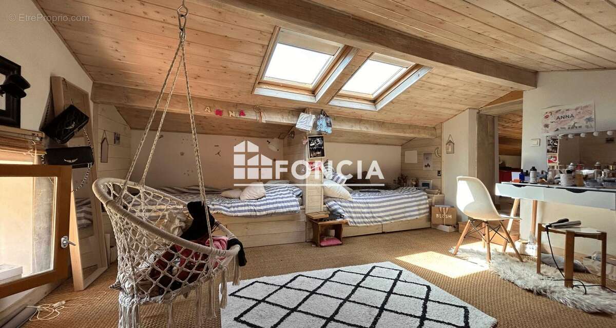 Maison à SATHONAY-VILLAGE