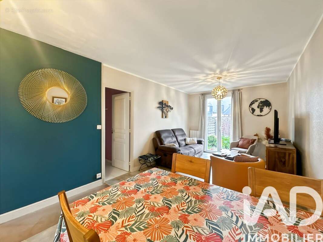 Photo 2 - Maison à LE VIVIER-SUR-MER