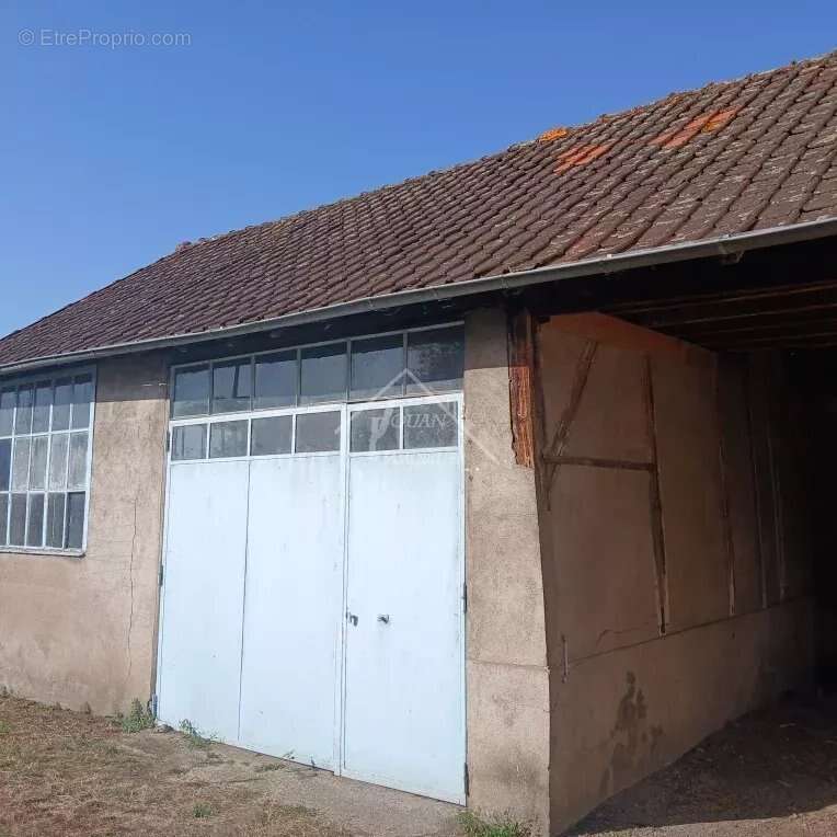 Maison à VARENNES-SUR-ALLIER