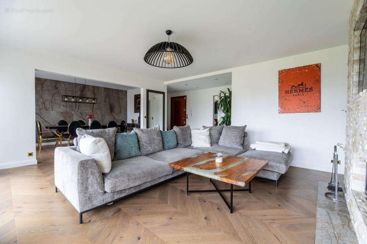 Appartement à NOISY-LE-ROI