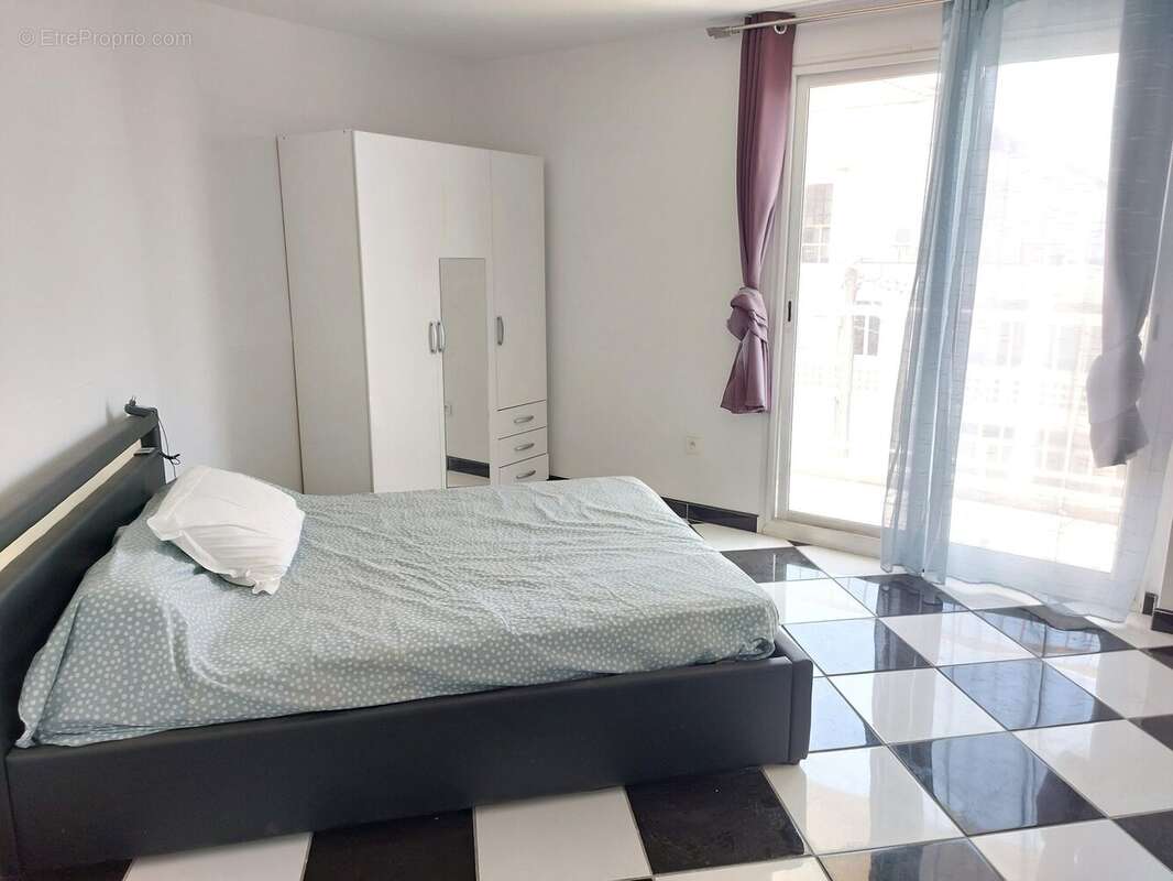 Appartement à SAINT-DENIS