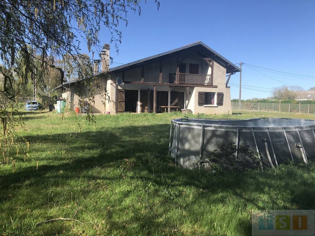 Maison à AVEZAC-PRAT-LAHITTE