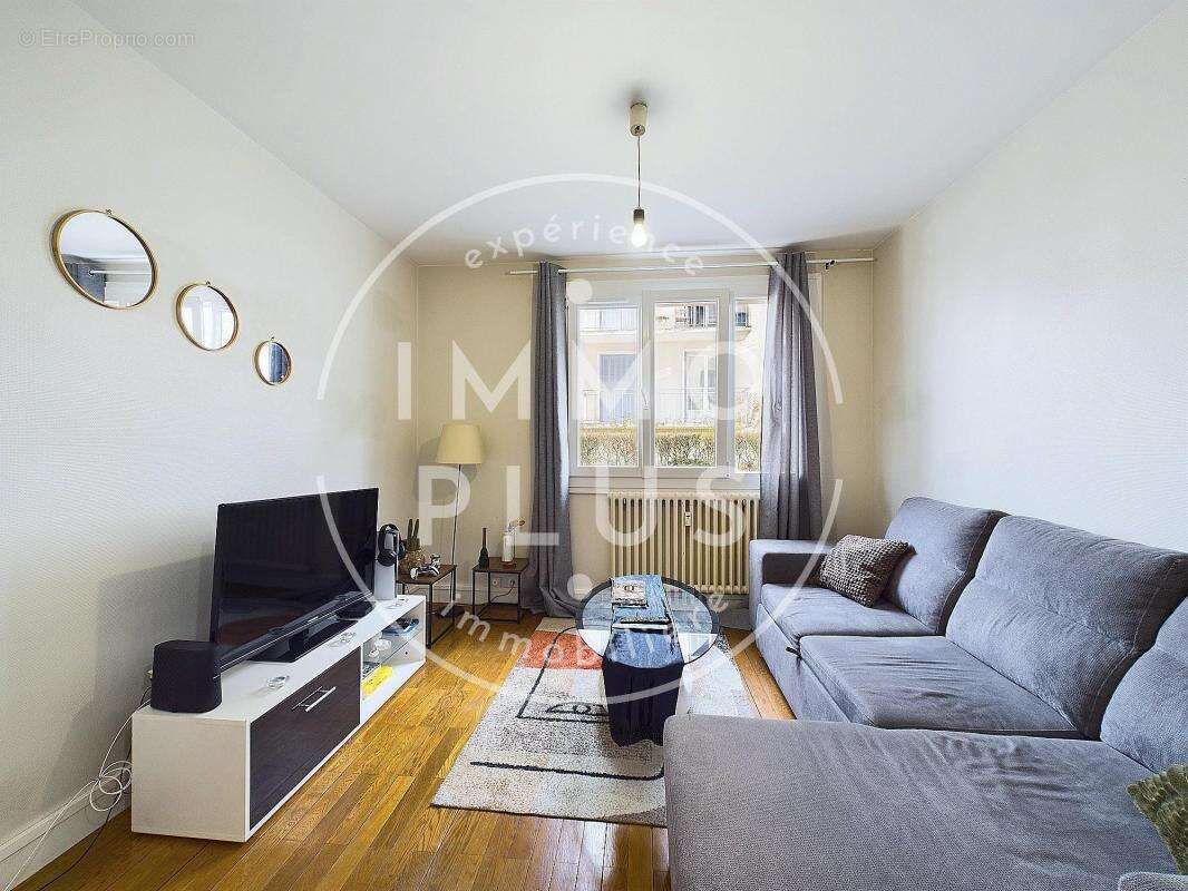 Appartement à CRAN-GEVRIER