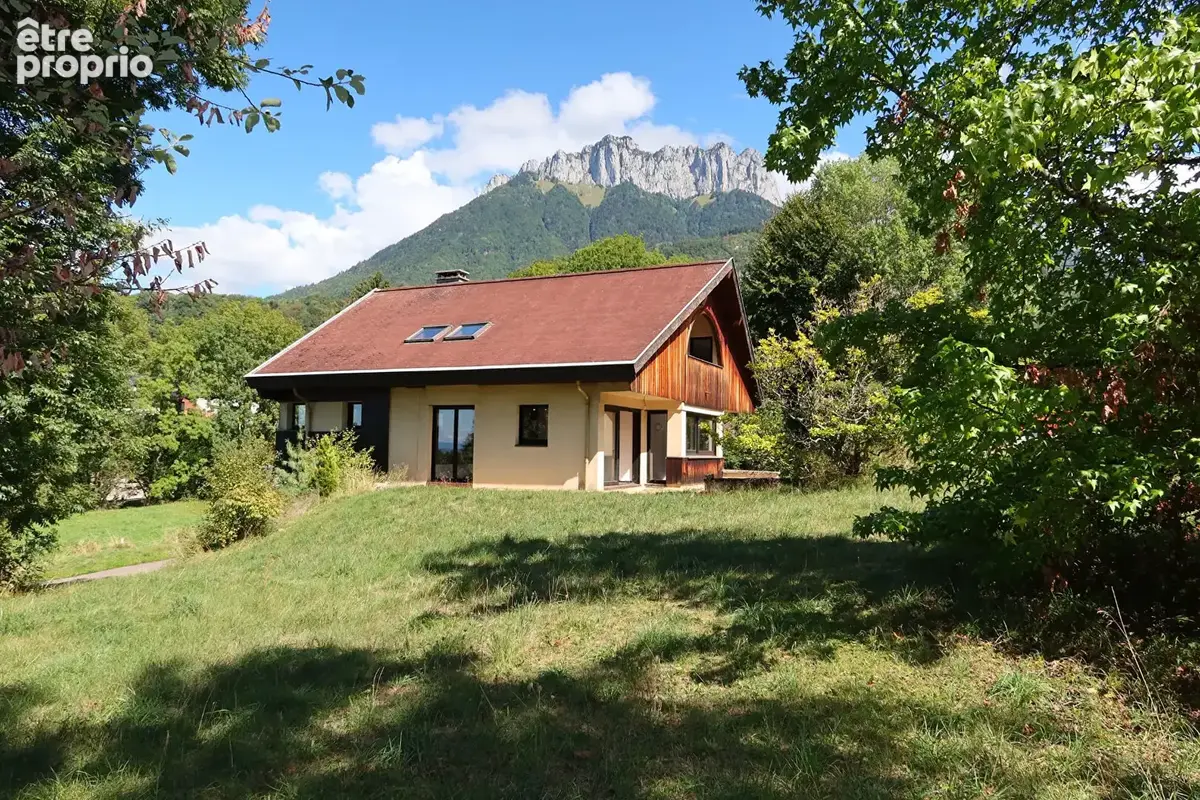 Maison à MENTHON-SAINT-BERNARD