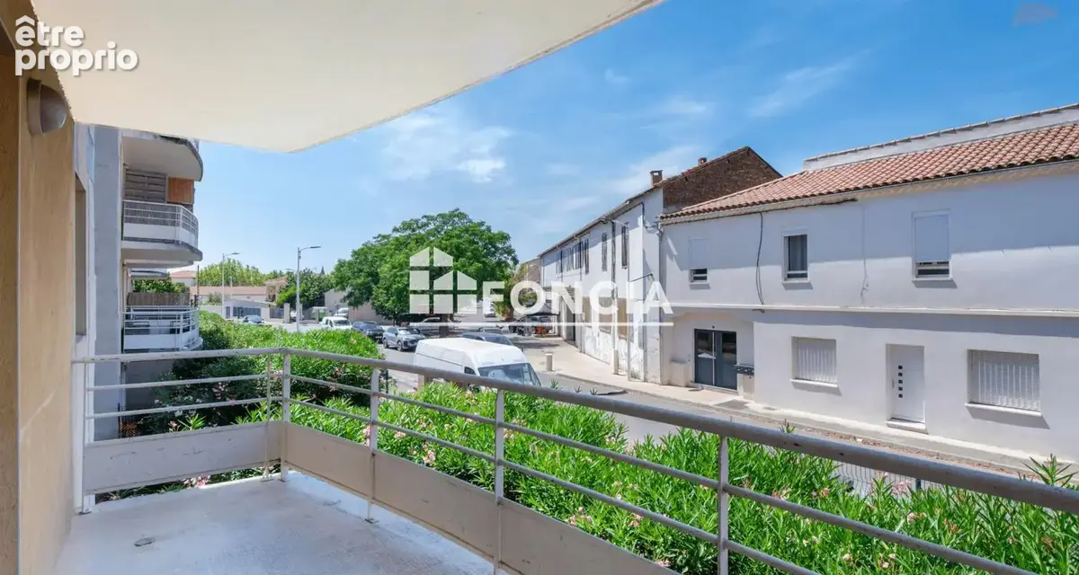 Miramas quartier des Chirons , appartement de type 3 Bis , terrasse et parking - photo 14