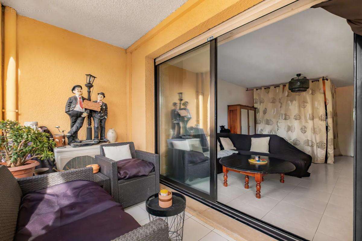 Appartement à LE CANNET