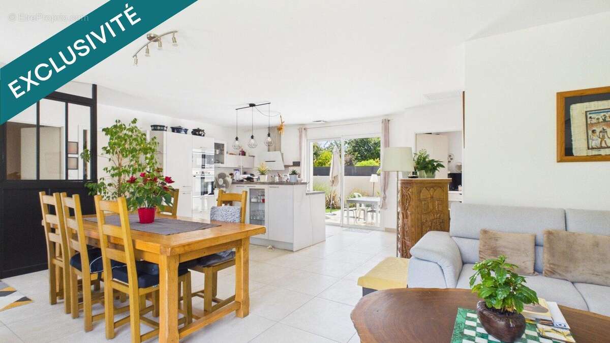 Maison 85 m² à Saint-Xandre  - photo 6