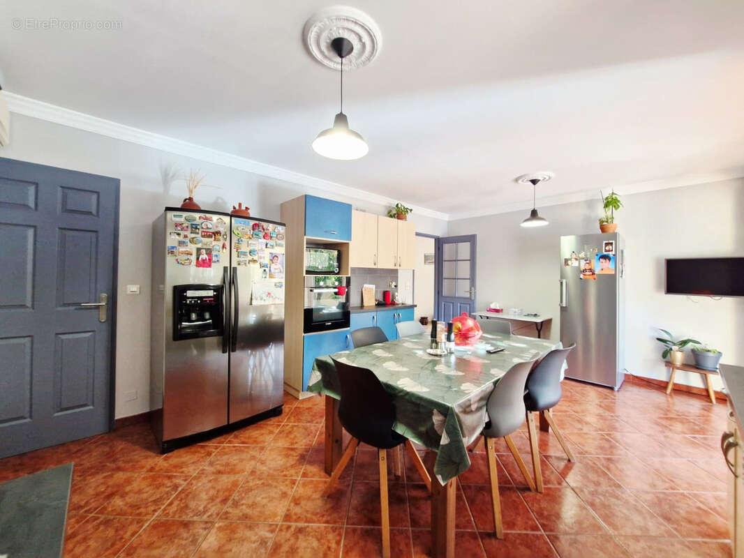 Maison à RESTINCLIERES