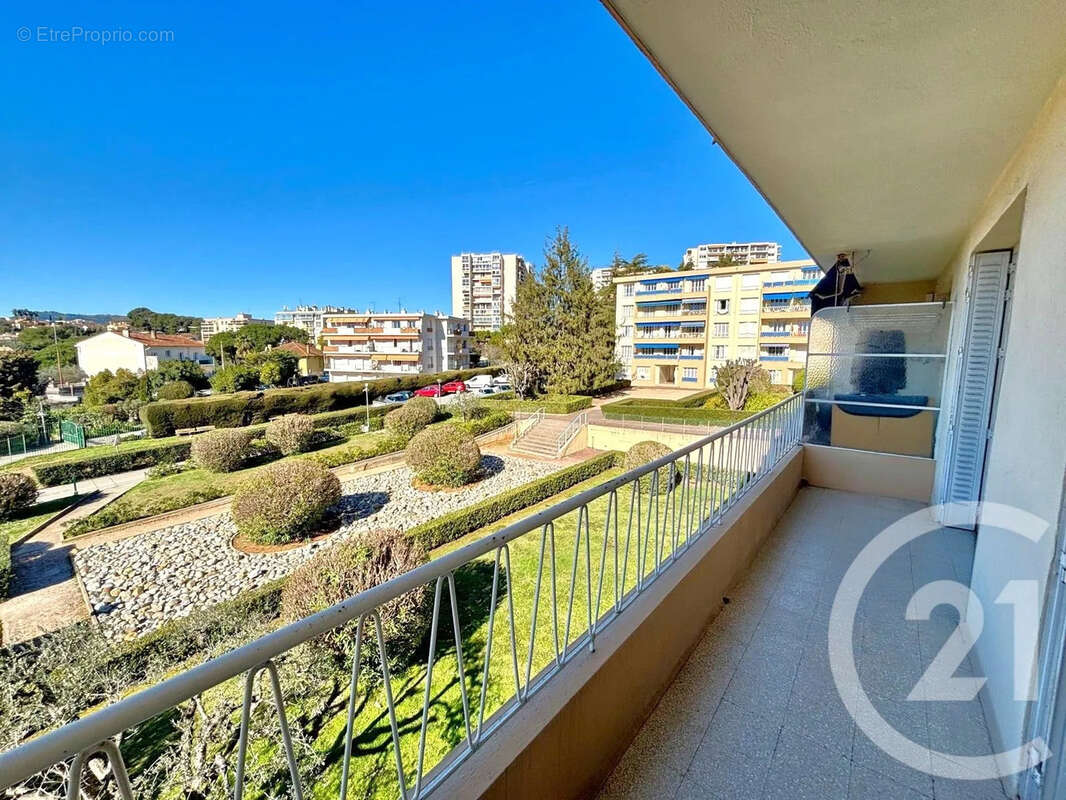 Appartement à LE CANNET
