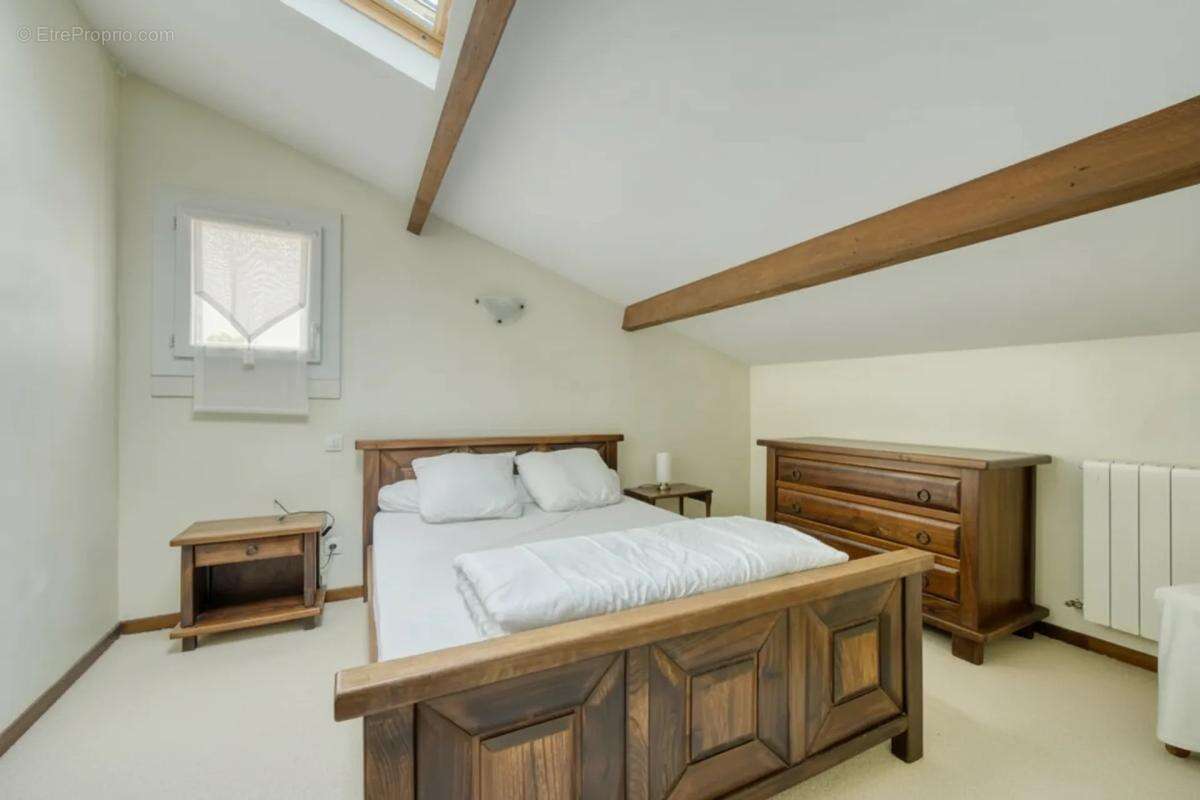 Maison à SAINT-JUST-LUZAC