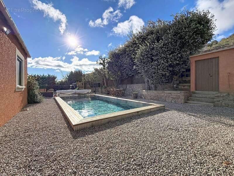 Maison à USCLAS-DU-BOSC