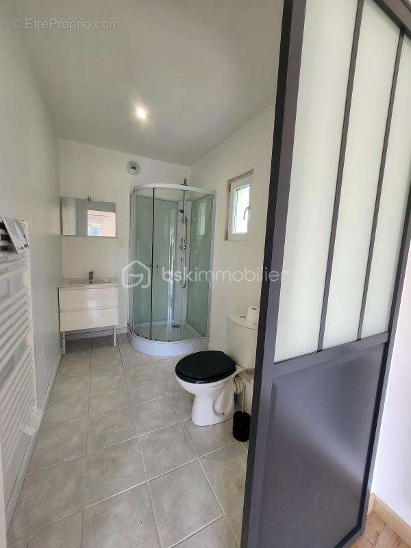 Maison traditionnelle de cette pièce de 135 m2 Avec garage et studio indépendant - photo 24