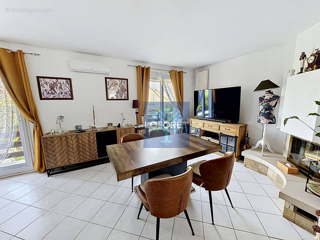 Maison à MAROLLES-EN-HUREPOIX