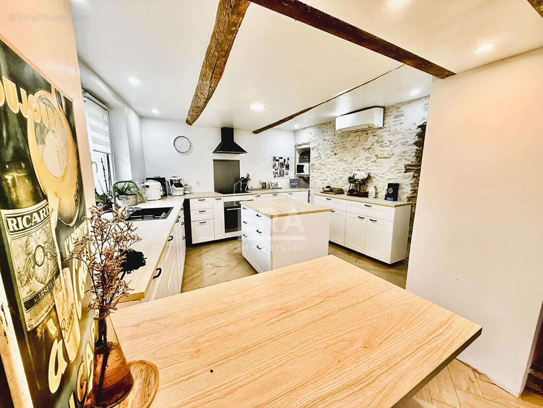 Maison à VILLES-SUR-AUZON