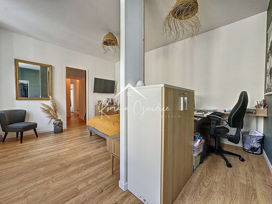 Appartement f4 100 m2 1er étage / terrasse / possiblité garage - photo 11