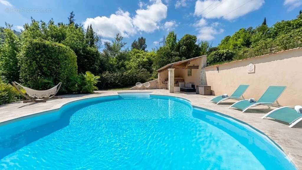 Maison à LE BAR-SUR-LOUP