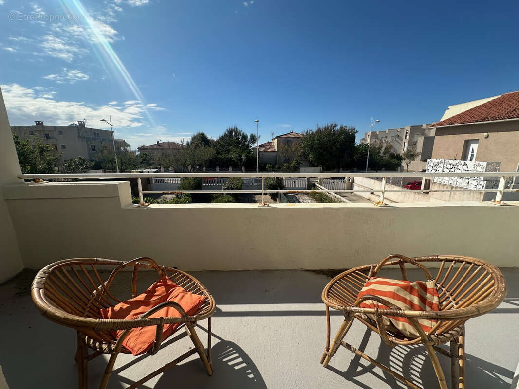 Appartement à MAUGUIO