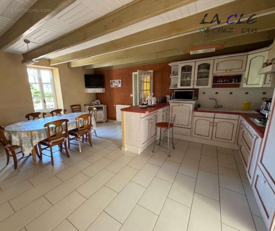 Maison à FONTENAY-LE-COMTE