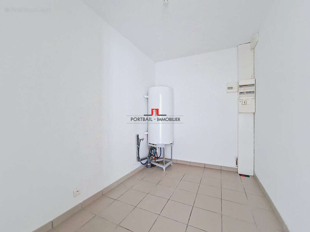 Maison 87 m² à Cavignac  - photo 8