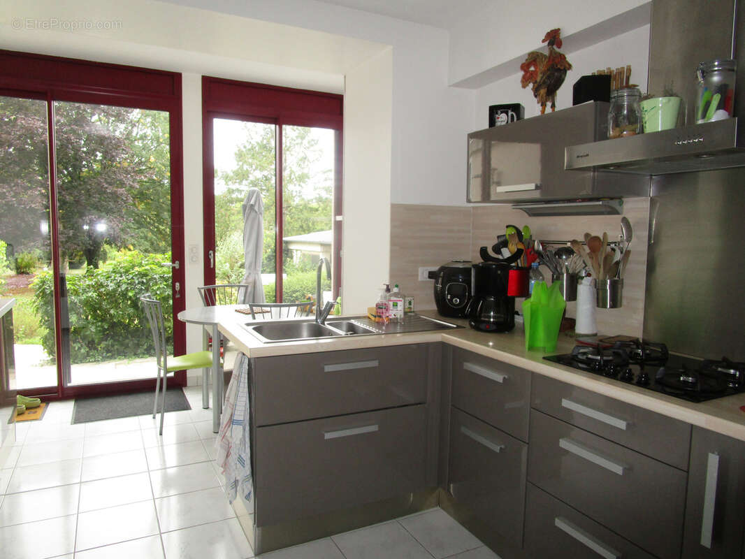 Maison à LE PONT-CHRETIEN-CHABENET