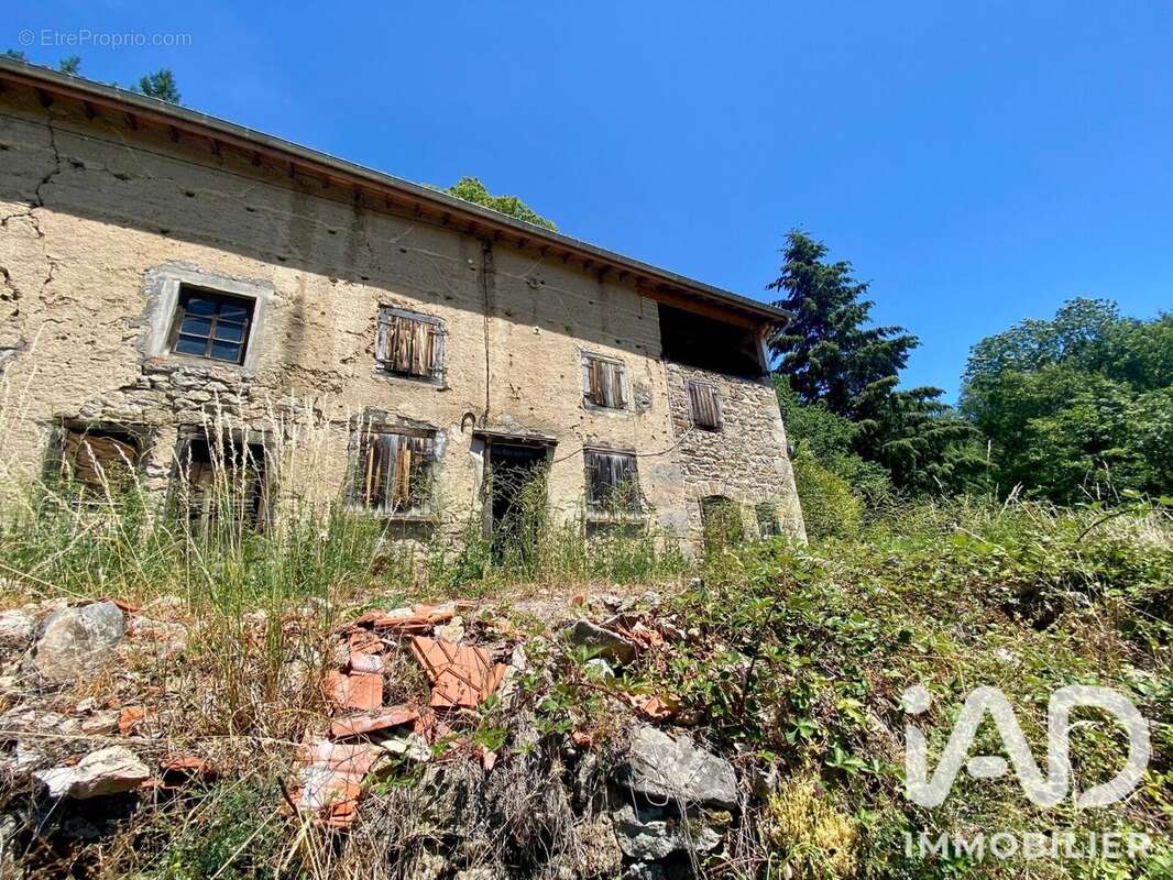 Maison 58 m² à Saint-Martin-Des-Olmes  - photo 2