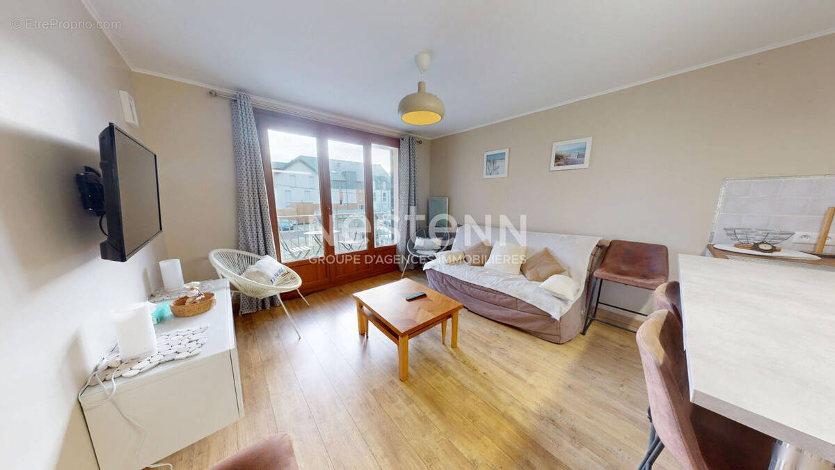 Appartement à CAMIERS