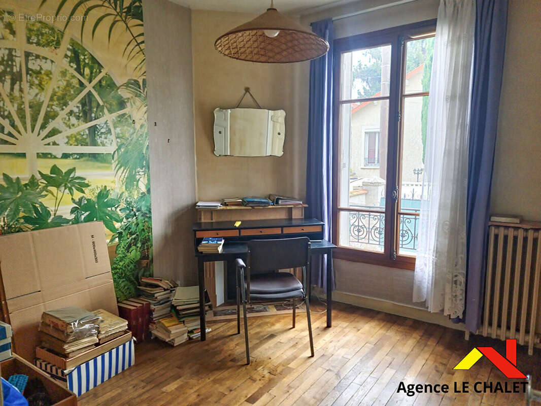 Maison à VILLENEUVE-LE-ROI