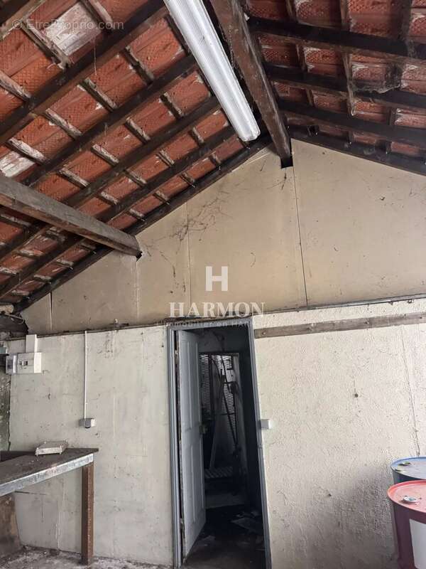 Harmon a vendre : Atelier   Oloron-Sainte-Marie - photo 12