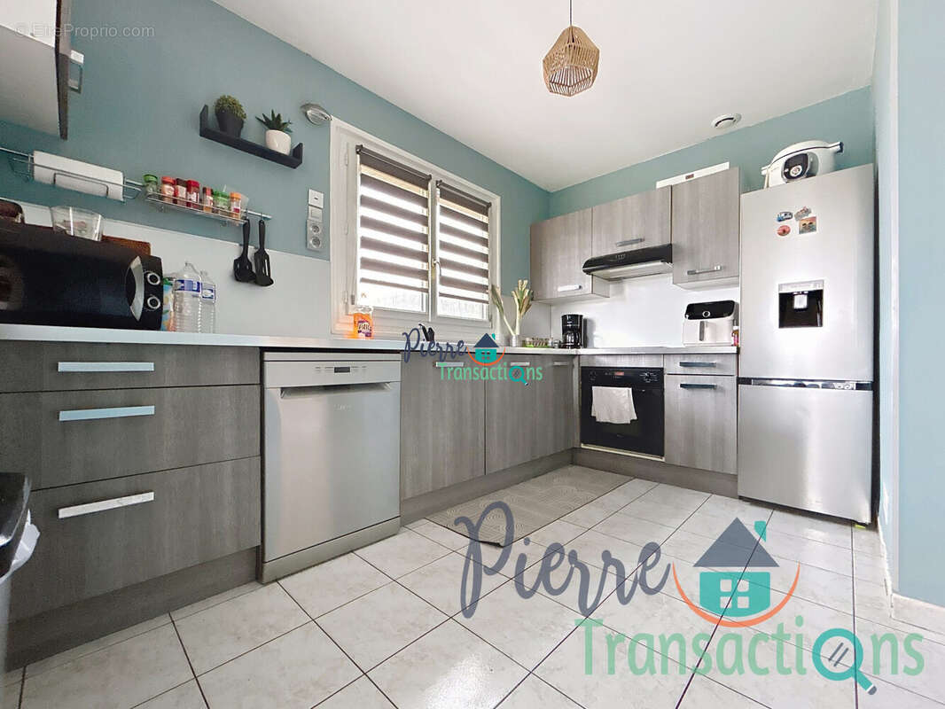 Maison à GRUCHET-LE-VALASSE