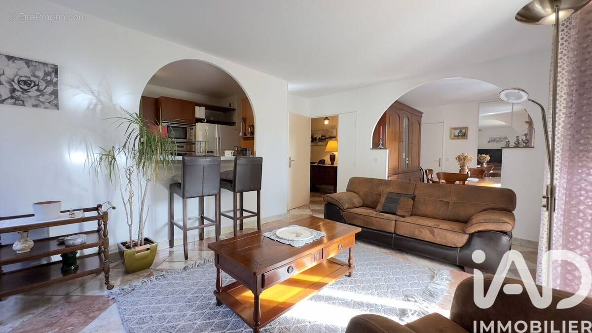 Photo 1 - Appartement à ELANCOURT