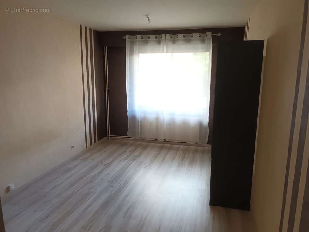 Appartement à MONTCEAU-LES-MINES