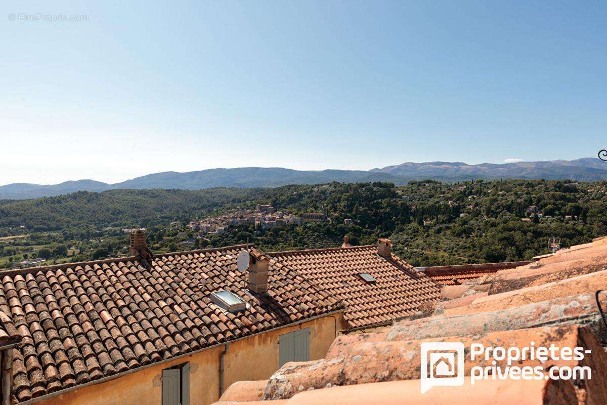 Appartement à MONTAUROUX