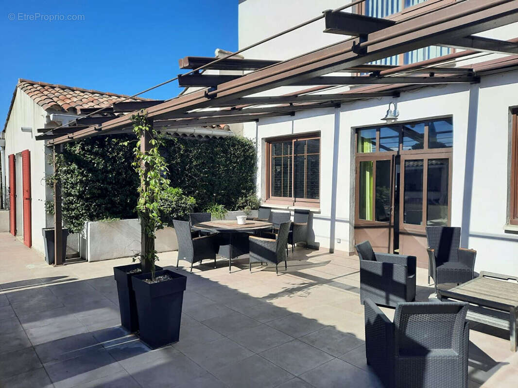 Maison à L&#039;ISLE-SUR-LA-SORGUE