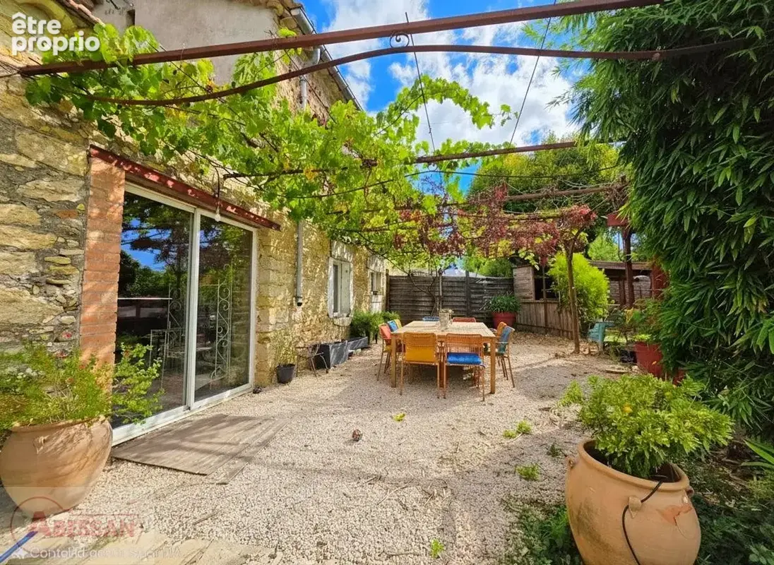 Maison 457 m² à Quissac  - photo 2
