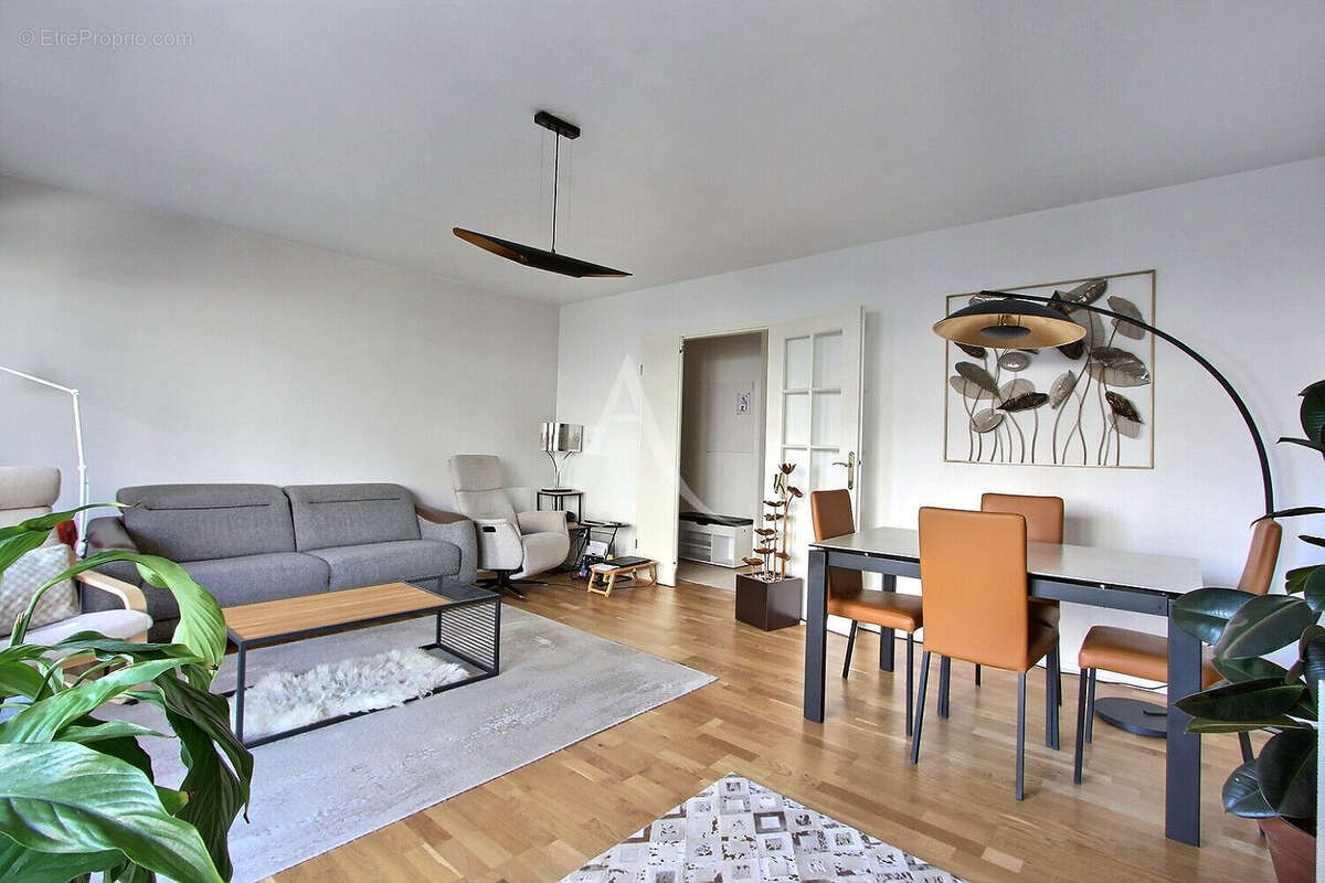 Appartement à ASNIERES-SUR-SEINE