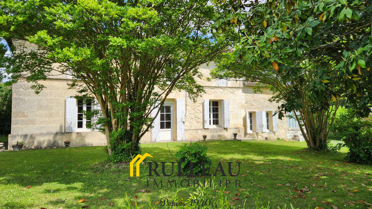 Maison à SALIGNAC